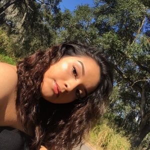 Meet your Posher, Alfonsa